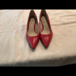 Wow red kitten heeled pumps